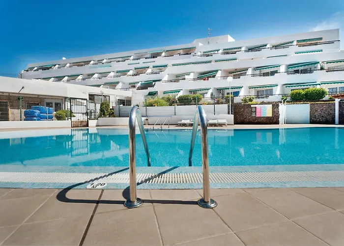 Appartement Flores 1e *