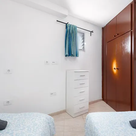 Flores 1e Apartmán Costa Adeje (Tenerife)